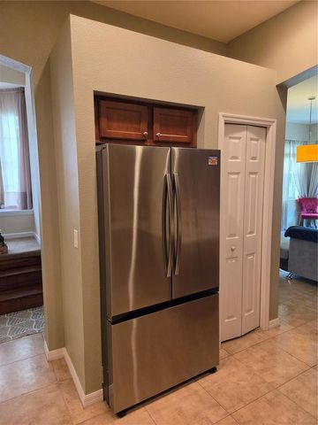 98 S HIGHLAND AVENUE 2002, Tarpon Springs, FL 34689