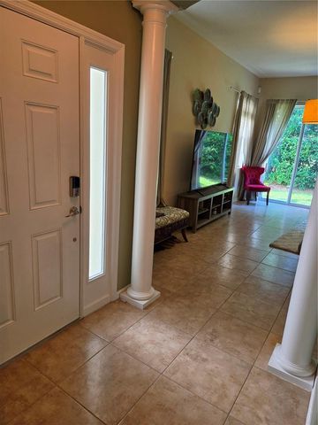 98 S HIGHLAND AVENUE 2002, Tarpon Springs, FL 34689
