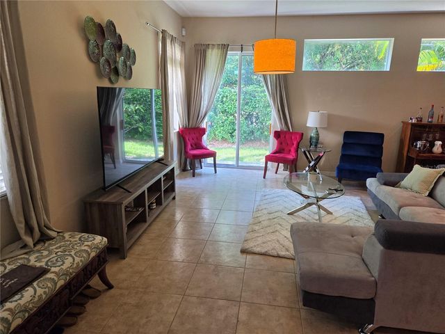 98 S HIGHLAND AVENUE 2002, Tarpon Springs, FL 34689