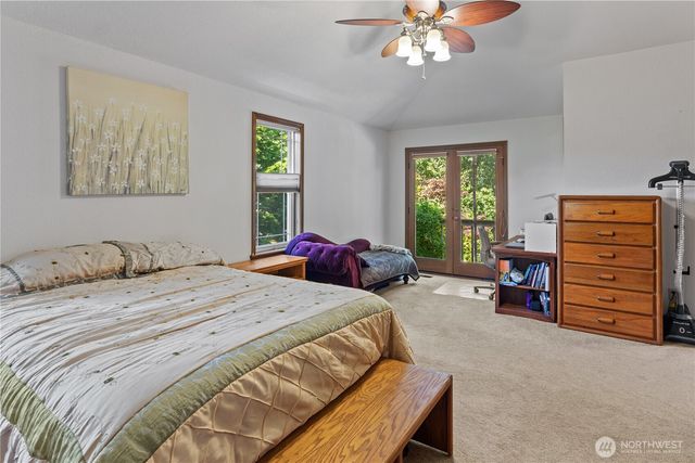 932 Pike Place NE, Auburn, WA 98002