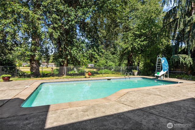 932 Pike Place NE, Auburn, WA 98002