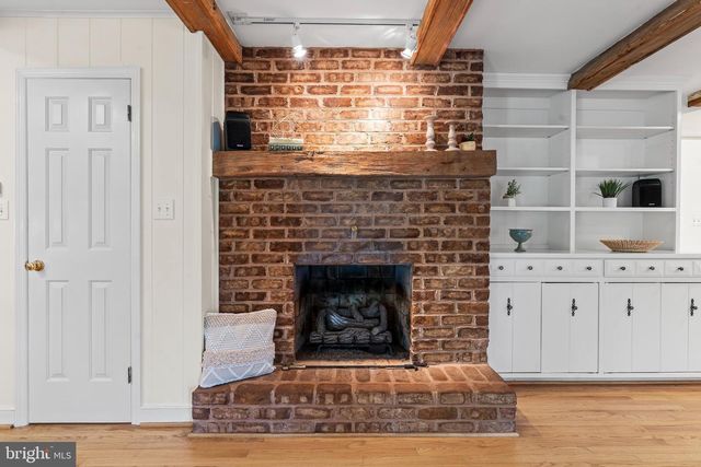1916 APPLEWOOD CIR, Hagerstown, MD 21740