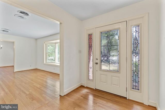 1916 APPLEWOOD CIR, Hagerstown, MD 21740