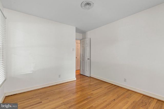 1916 APPLEWOOD CIR, Hagerstown, MD 21740