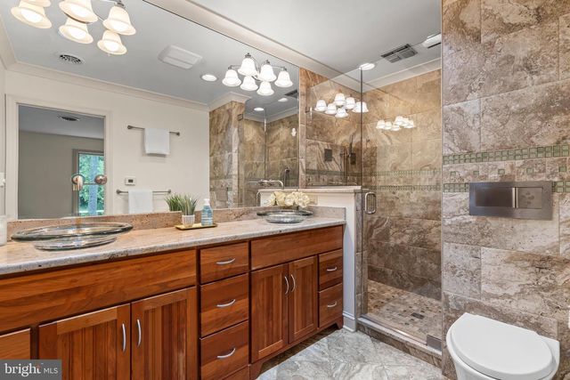 1916 APPLEWOOD CIR, Hagerstown, MD 21740