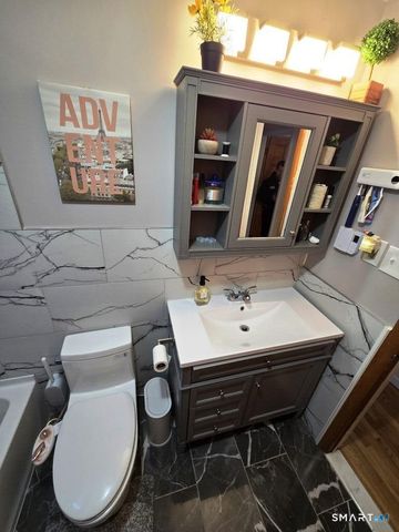 355 Redwood Lane, Cheshire, CT 06410