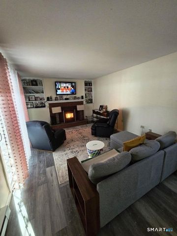 355 Redwood Lane, Cheshire, CT 06410