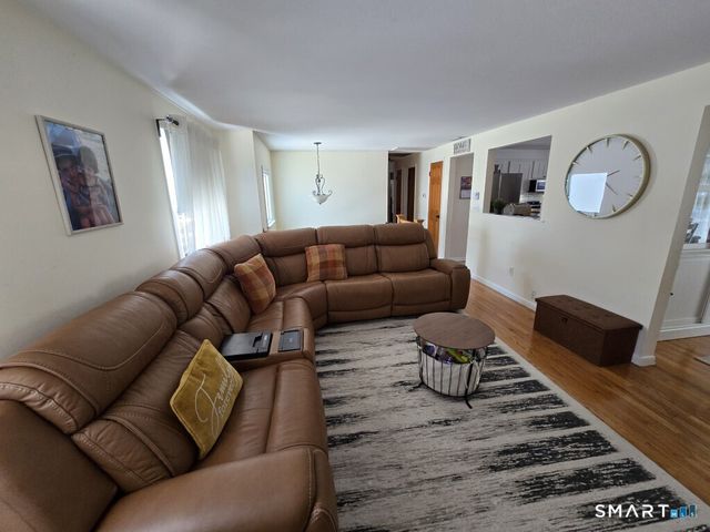 355 Redwood Lane, Cheshire, CT 06410