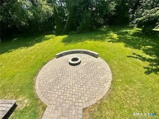 355 Redwood Lane, Cheshire, CT 06410