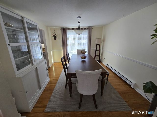 355 Redwood Lane, Cheshire, CT 06410