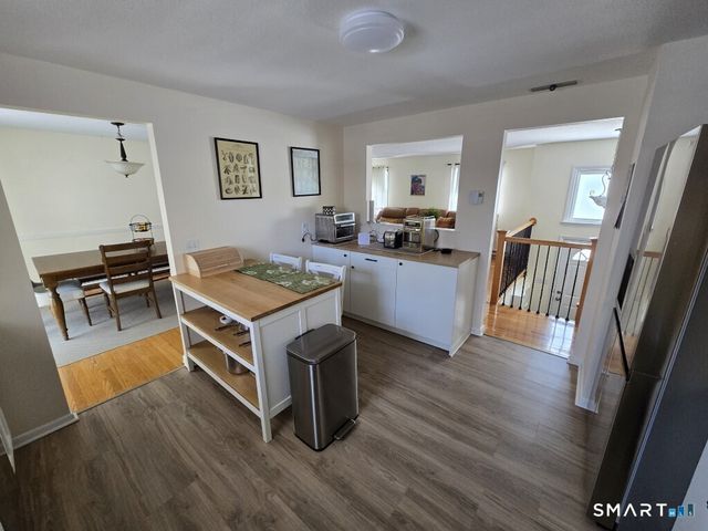 355 Redwood Lane, Cheshire, CT 06410