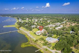 195 Drum Inlet, Morehead City, NC 28557