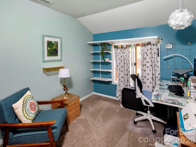 756 Pole Creasman Road, Asheville, NC 28806