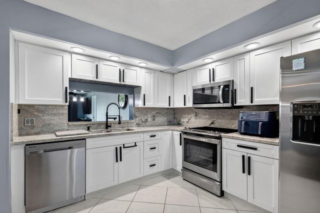 13100 SW 11th Ct 407, Pembroke Pines, FL 33027