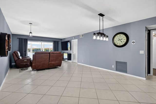 13100 SW 11th Ct 407, Pembroke Pines, FL 33027