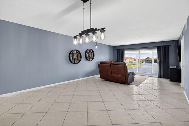 13100 SW 11th Ct 407, Pembroke Pines, FL 33027