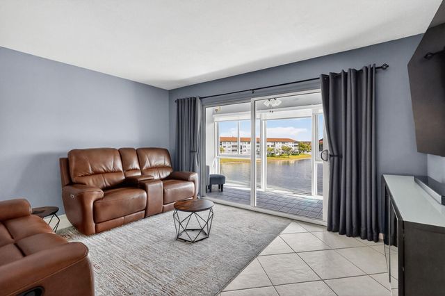 13100 SW 11th Ct 407, Pembroke Pines, FL 33027