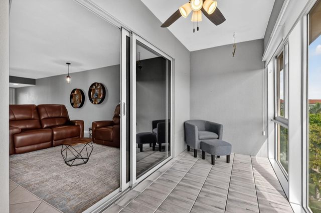 13100 SW 11th Ct 407, Pembroke Pines, FL 33027