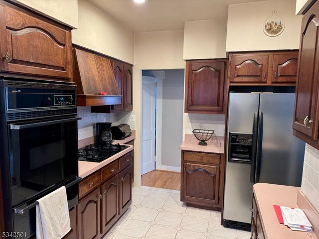 175 Sunset Ave, North Arlington Boro, NJ 07031