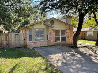 9503 Nightjar DR A, Austin, TX 78748