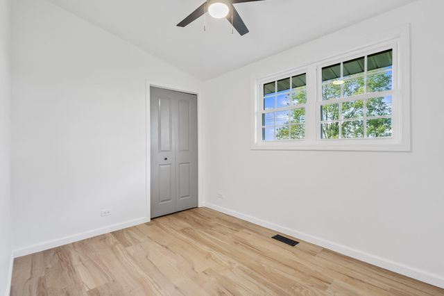 229 W Wood Road, Rensselaer, IN 47978