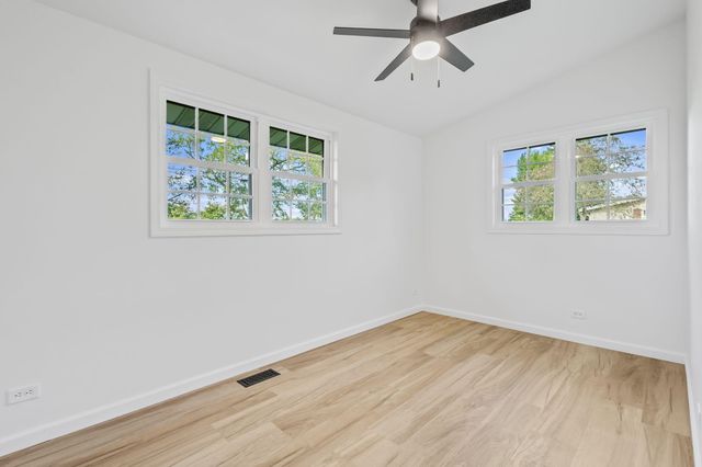 229 W Wood Road, Rensselaer, IN 47978