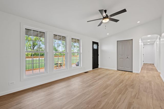 229 W Wood Road, Rensselaer, IN 47978