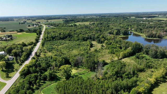 * S 525 E, Pierceton, IN 46562