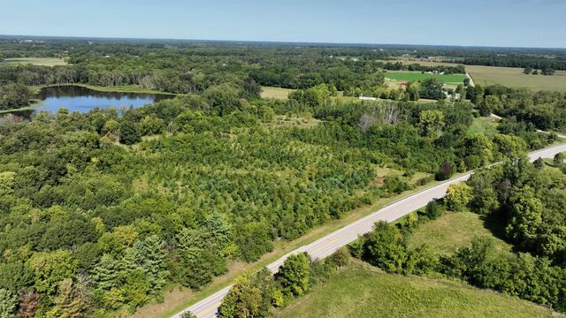 * S 525 E, Pierceton, IN 46562