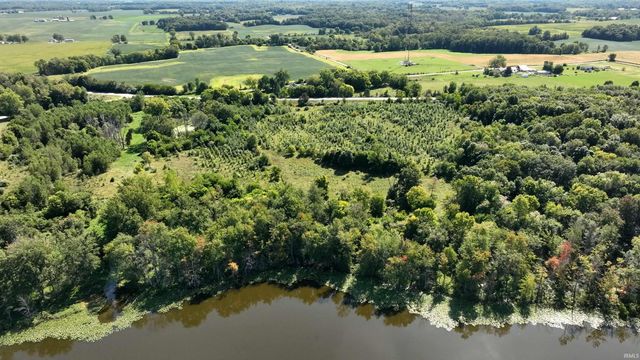 * S 525 E, Pierceton, IN 46562