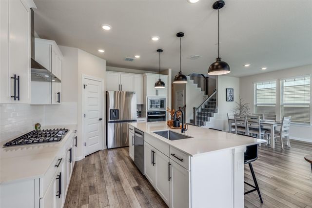 213 Sugar Cane RD, Buda, TX 78610