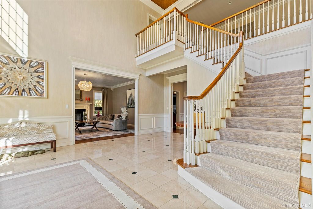 15 Knightsbridge Manor Road, Purchase, NY 10577 — photo 3