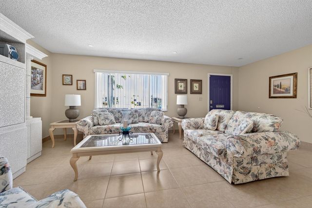 1601 SW 18th Street SW, Boynton Beach, FL 33426