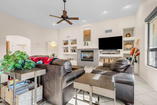 1502 N Coral Bells Drive, Tucson, AZ 85745