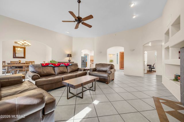 1502 N Coral Bells Drive, Tucson, AZ 85745