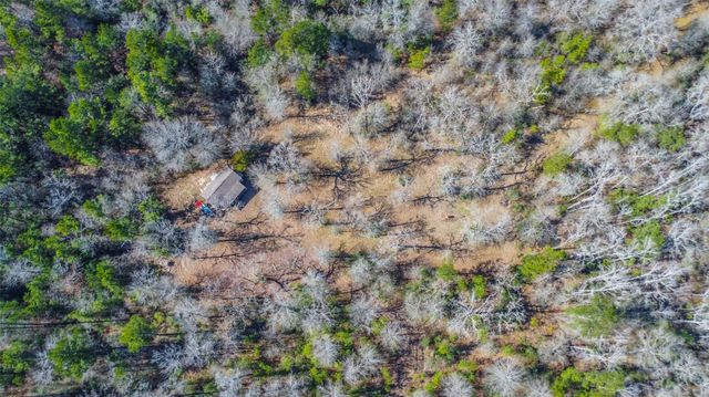 35 Old Sign Rd, Midway, TX 75852