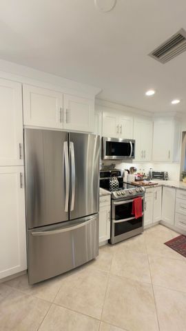3152 DEER CREEK LAKE SHORE Drive, Deerfield Beach, FL 33442