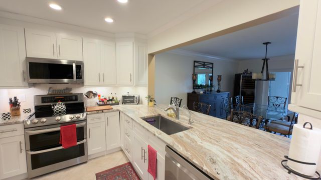 3152 DEER CREEK LAKE SHORE Drive, Deerfield Beach, FL 33442