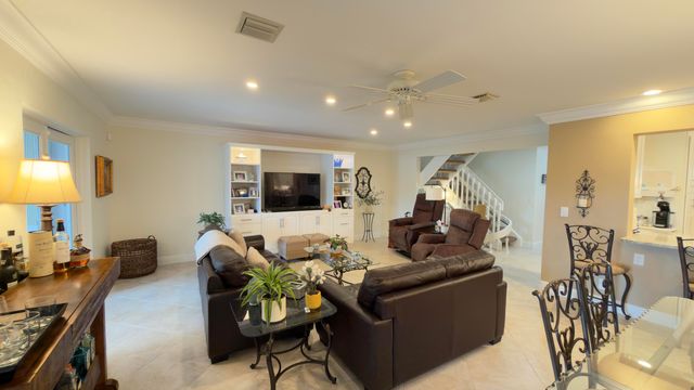 3152 DEER CREEK LAKE SHORE Drive, Deerfield Beach, FL 33442