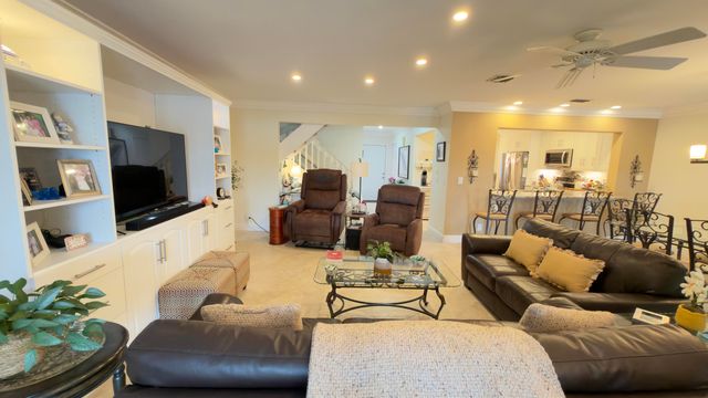 3152 DEER CREEK LAKE SHORE Drive, Deerfield Beach, FL 33442