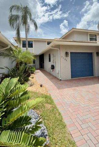 3152 DEER CREEK LAKE SHORE Drive, Deerfield Beach, FL 33442