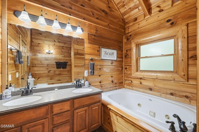 2764 Murray Ridge Road, Sevierville, TN 37876