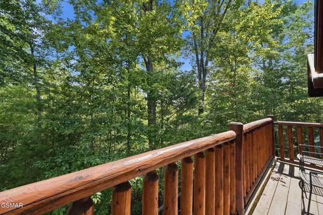 2764 Murray Ridge Road, Sevierville, TN 37876