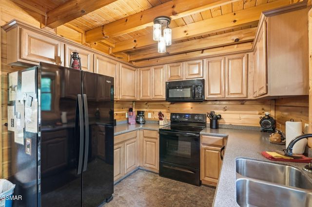 2764 Murray Ridge Road, Sevierville, TN 37876