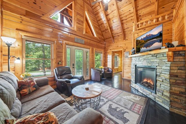 2764 Murray Ridge Road, Sevierville, TN 37876