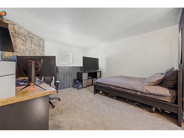 1685 S Blackhawk Way B, Aurora, CO 80012