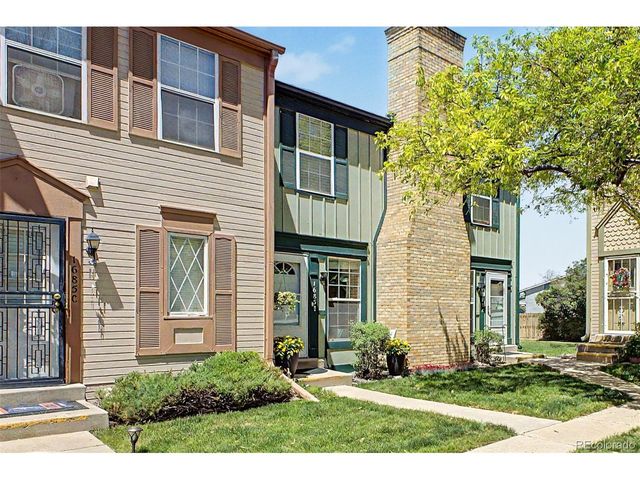 1685 S Blackhawk Way B, Aurora, CO 80012