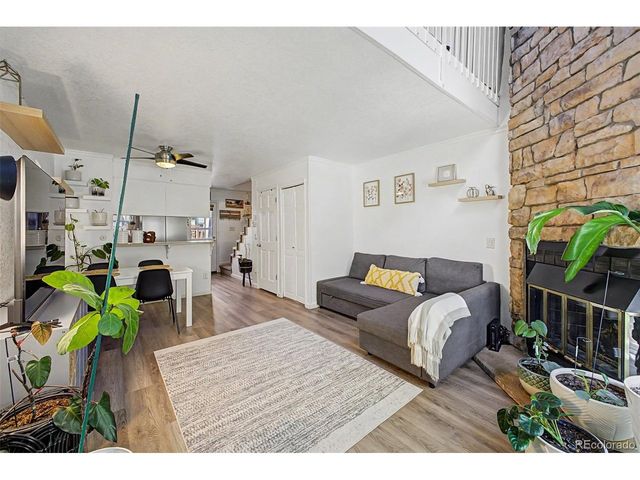 1685 S Blackhawk Way B, Aurora, CO 80012