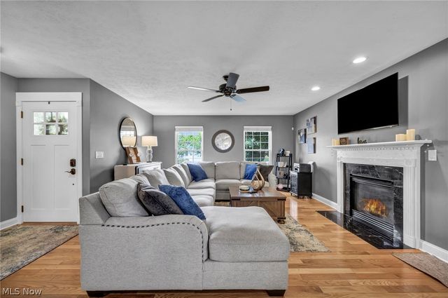 2723 Sexton Court, Broadview Heights, OH 44147