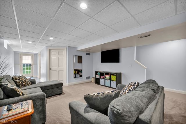 2723 Sexton Court, Broadview Heights, OH 44147